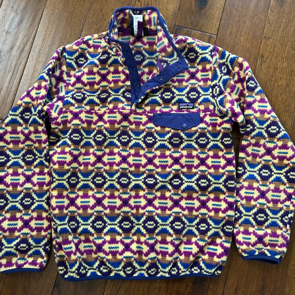 Like new Patagonia women’s pull over fleece